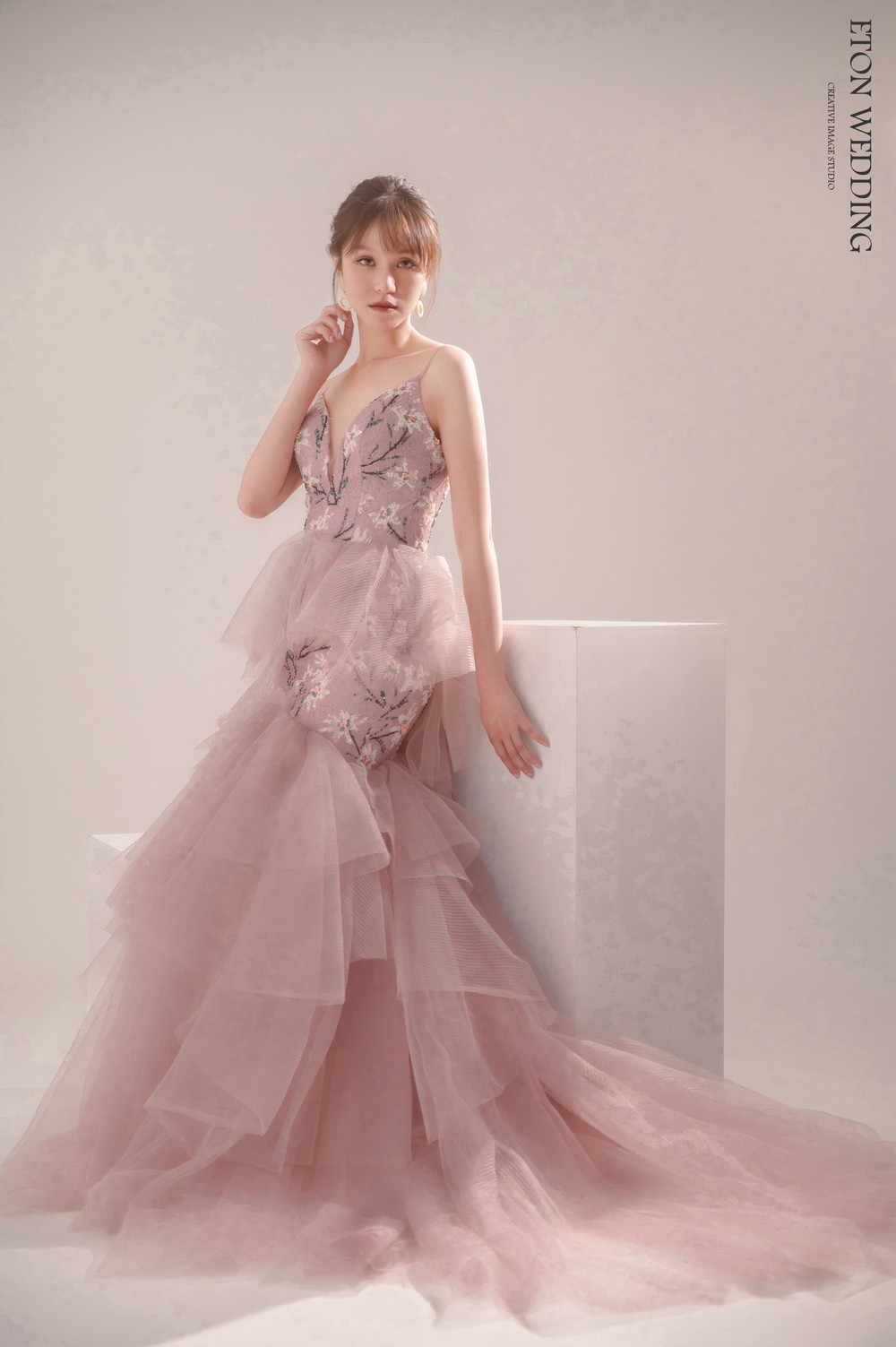 婚紗,婚紗挑選,挑婚紗準備,婚紗挑選心得,婚紗款式,挑婚紗照 注意事項,婚紗挑選身型